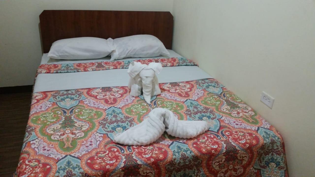Studio 27 Inn Piarco 外观 照片